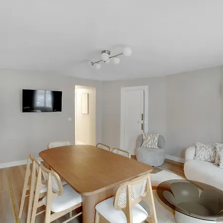 Elegant 3-bedroom Near Bastille アパート