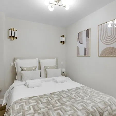 Elegant 3-bedroom Near Bastille アパート *