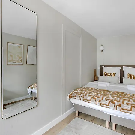 Elegant 3-bedroom Near Bastille