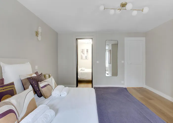 Apartment Elegant 3-bedroom Near Bastille Paris