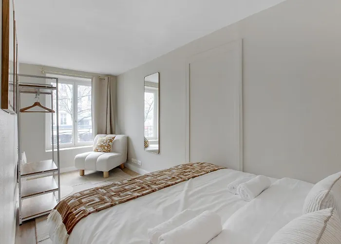 Elegant 3-bedroom Near Bastille Paris