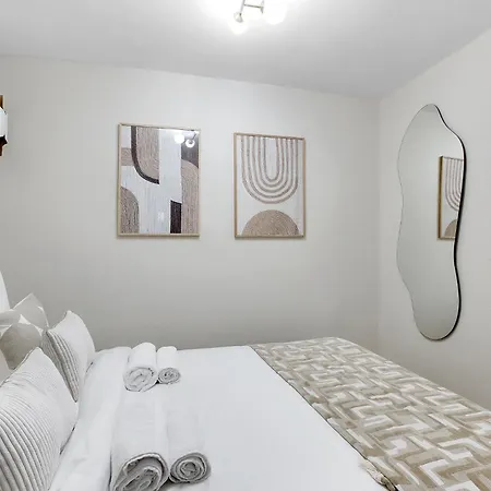 Апартаменты Elegant 3-bedroom Near Bastille *